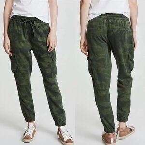 Pam & Gela Bronze Side Stripe Camo Jogger Pant Army Green
